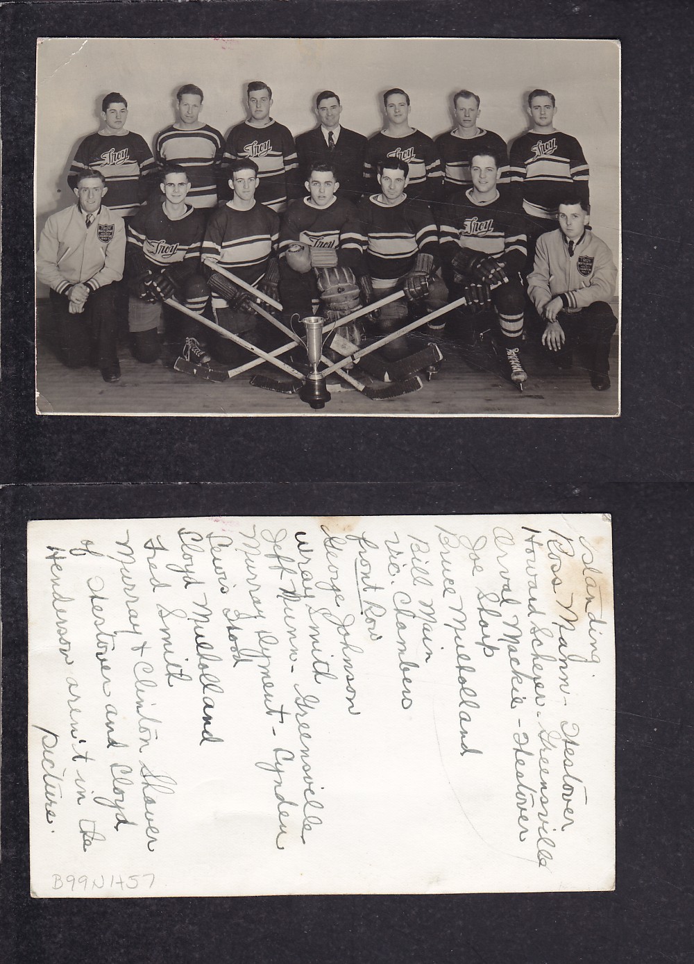 1930'S HOCKEY TEAM POST CARD photo