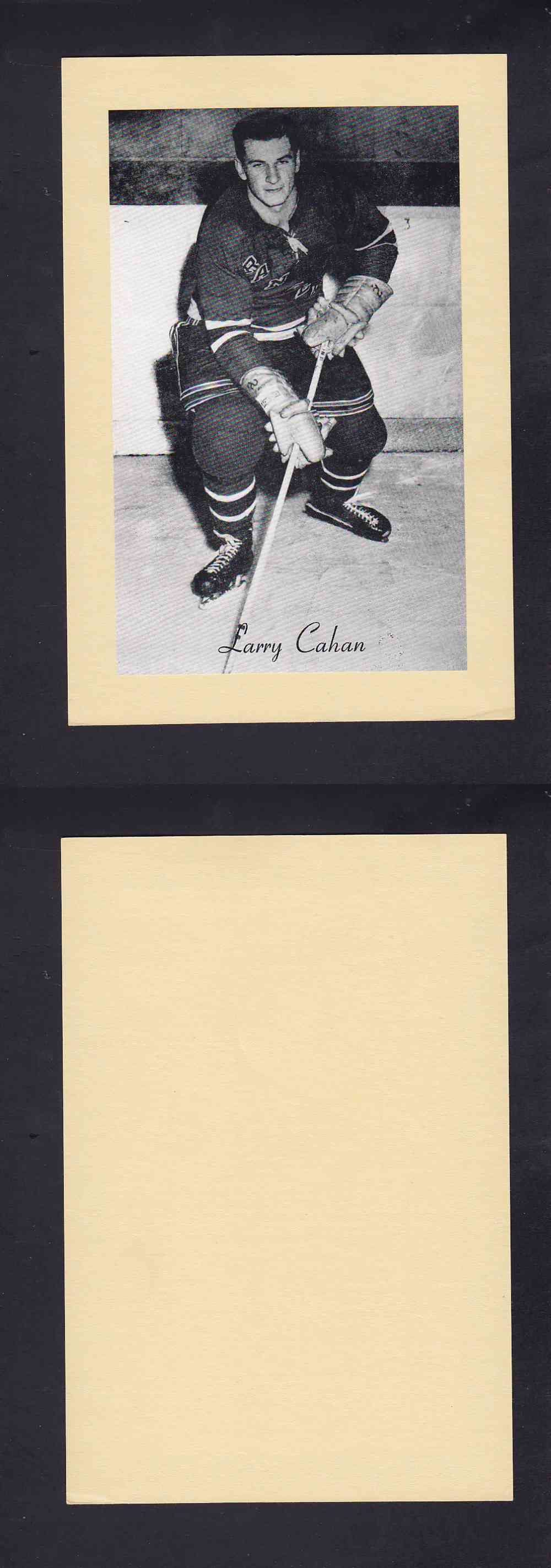 1945-64 BEEHIVE PHOTO GR.2 L. CAHAN V.1 photo