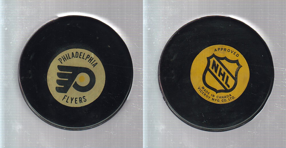 1975-83 VICEROY V3 PHILADELPHIA FLYERS GAME PUCK photo