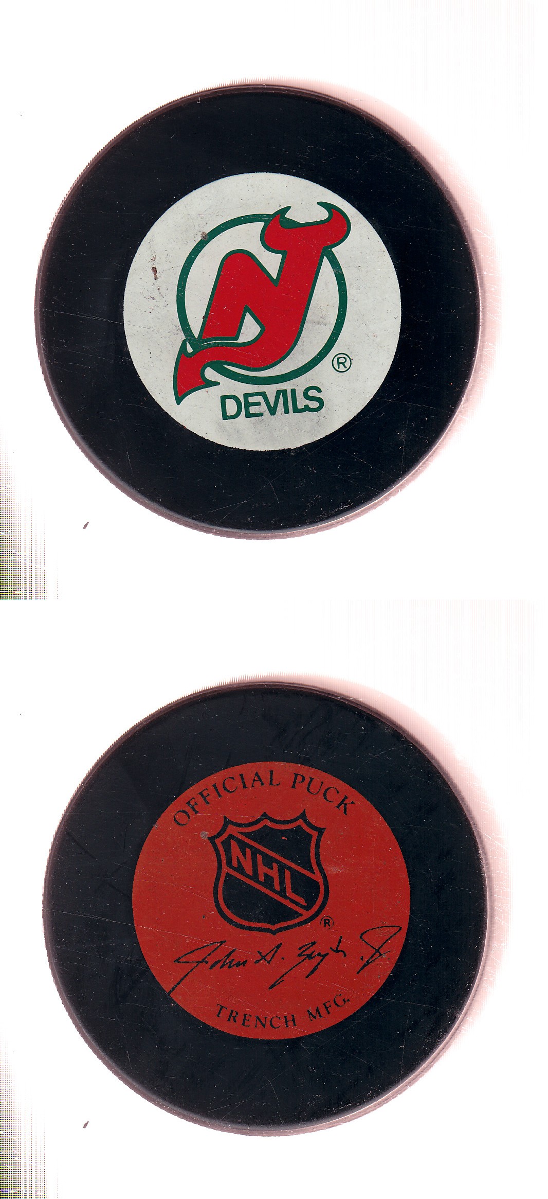 1985-92 GTO (NO OFFICIAL) NEW JERSEY DEVILS GAME PUCK photo
