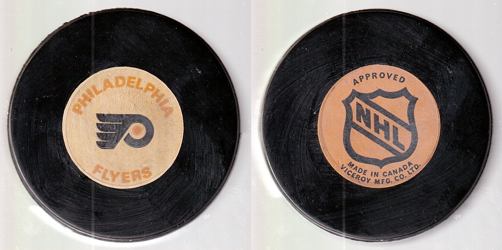 1975-83 VICEROY V3 PHILADELPHIA FLYERS V1 GAME PUCK photo